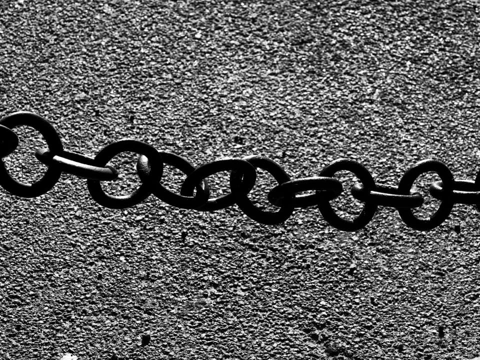 Free download high resolution image - free image free photo free stock image public domain picture  Metal chain in a black background with backlight