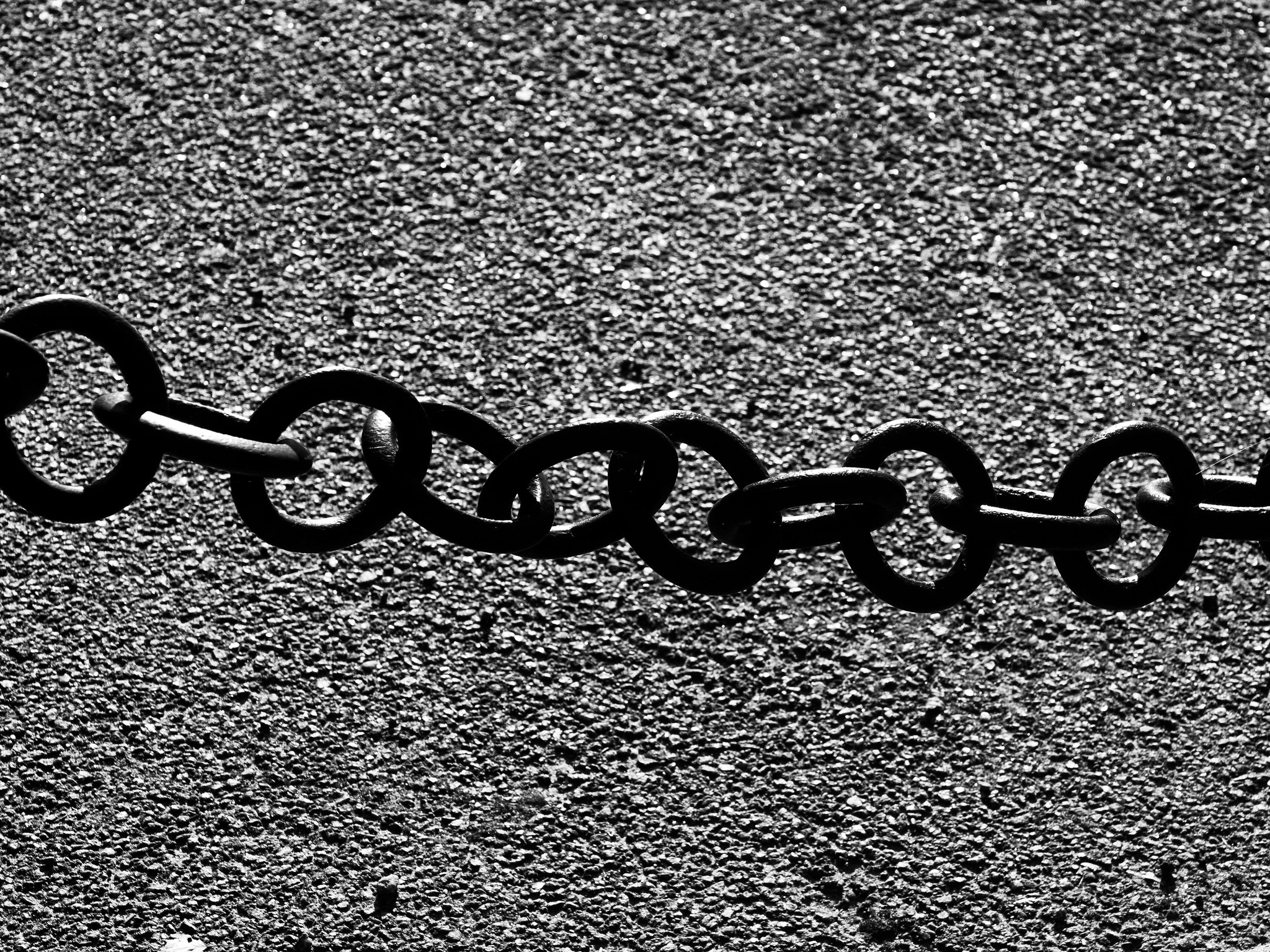 Free download high resolution image - free image free photo free stock image public domain picture -Metal chain in a black background with backlight