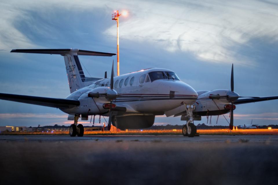 Free download high resolution image - free image free photo free stock image public domain picture  King Air 350