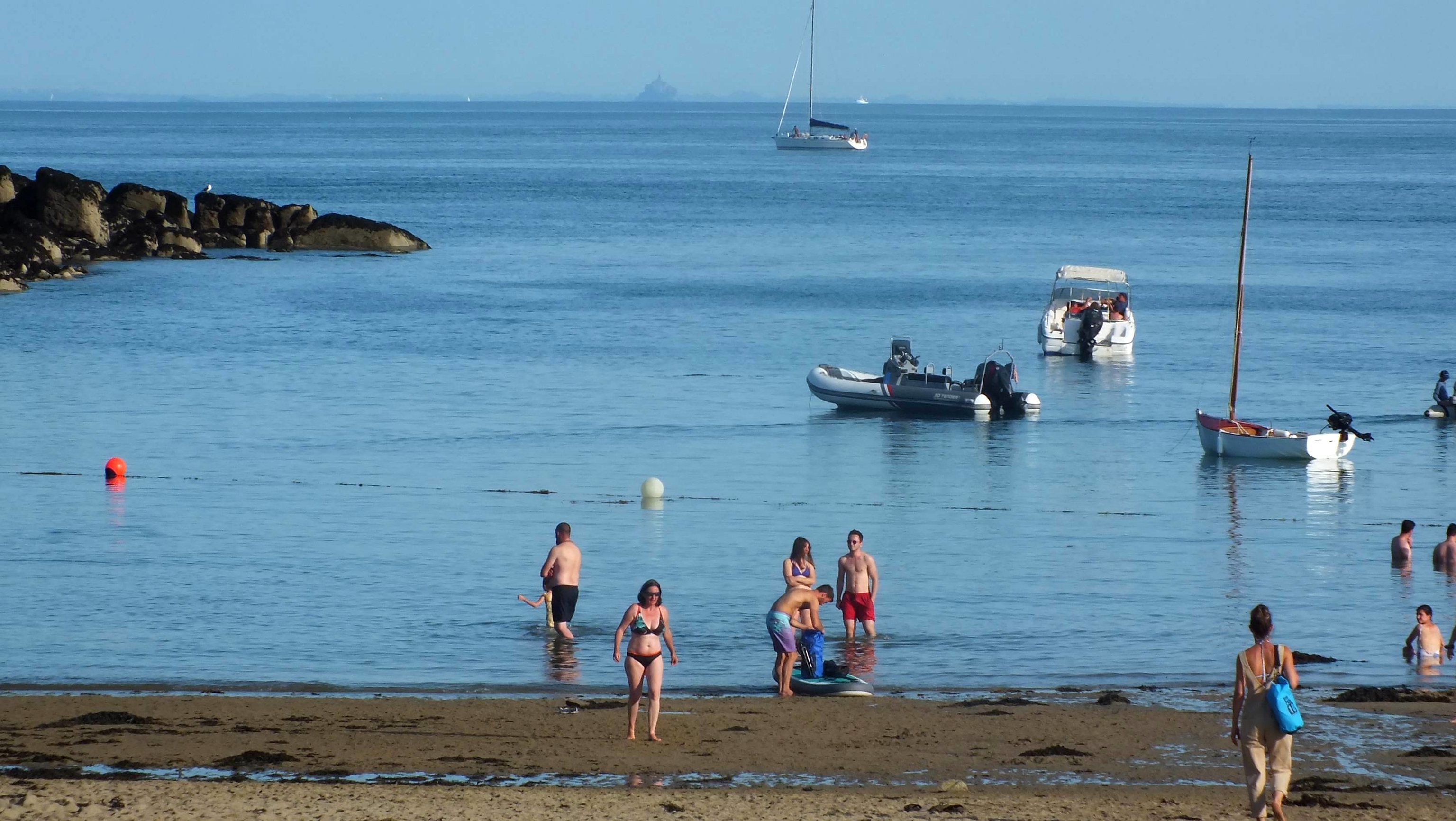 Free download high resolution image - free image free photo free stock image public domain picture -People enyoing a hot summer day on Sword Beach